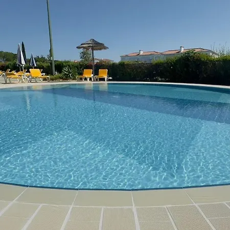 Апартаменты Oasis Parque Country Club T2 By Sweet *